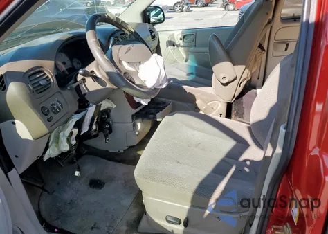 2006 Chrysler Town & Country Lx из США, поврежденный, VIN 1A4GP44R46B568737